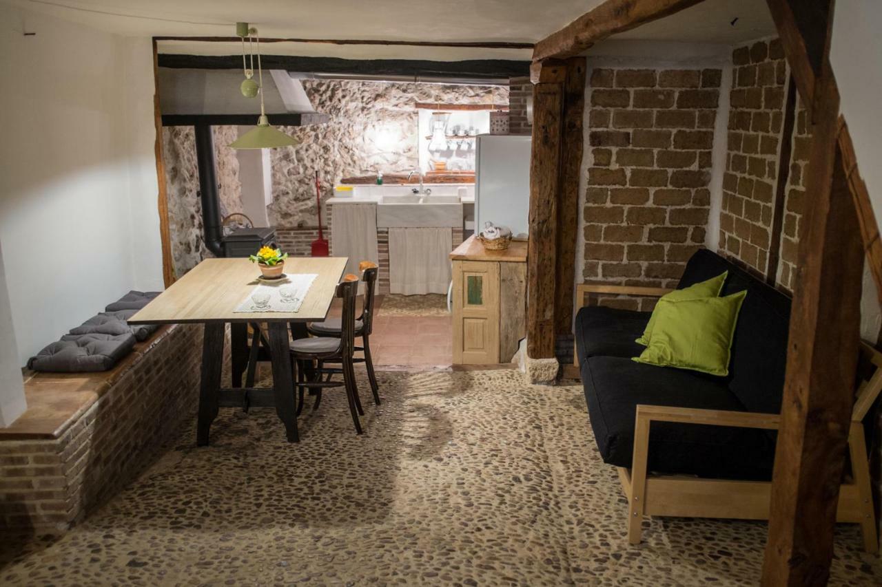 Casa La Nuri Guest House Utande ภายนอก รูปภาพ
